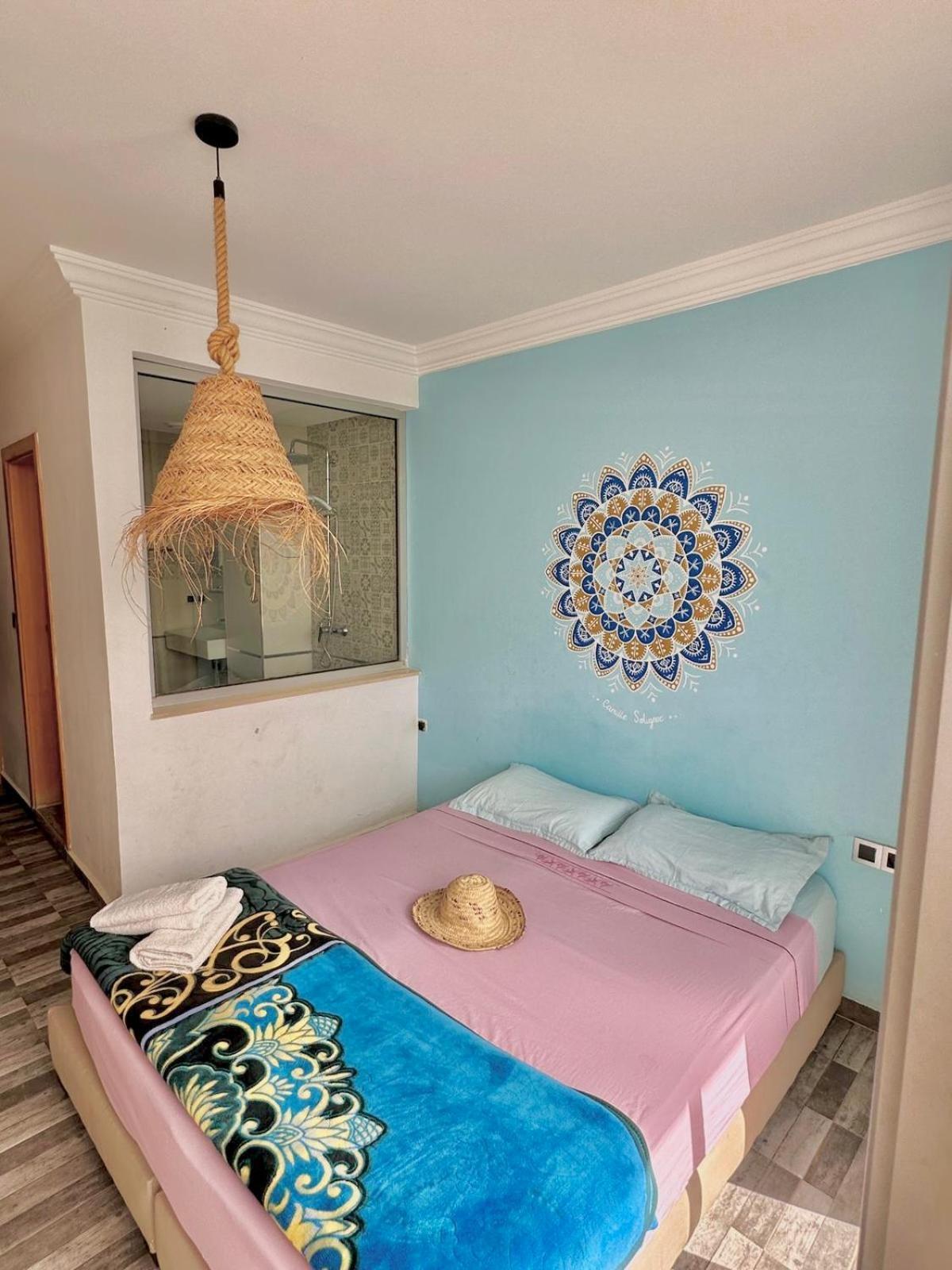 Surf House *