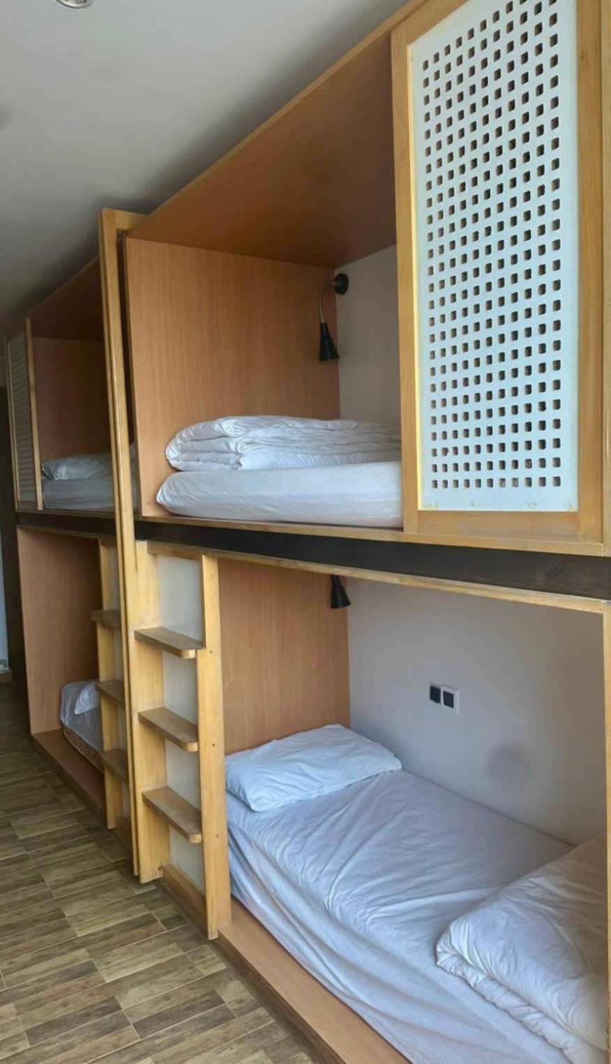 Hostel Surf House *