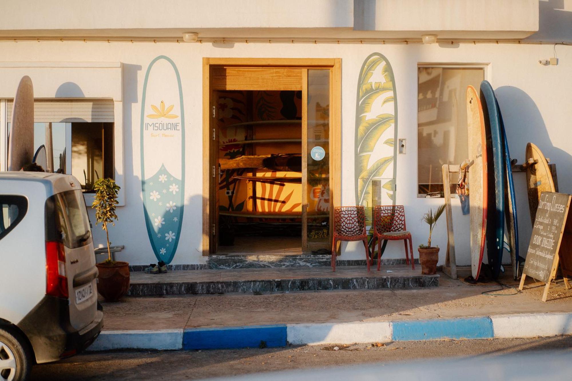 Surf House *
